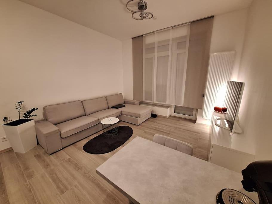 Kleines City Apartment Швайнфурт Екстериор снимка