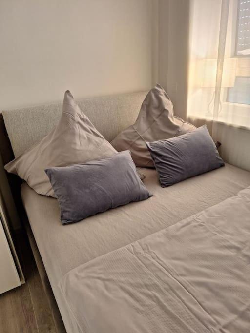 Kleines City Apartment Швайнфурт Екстериор снимка